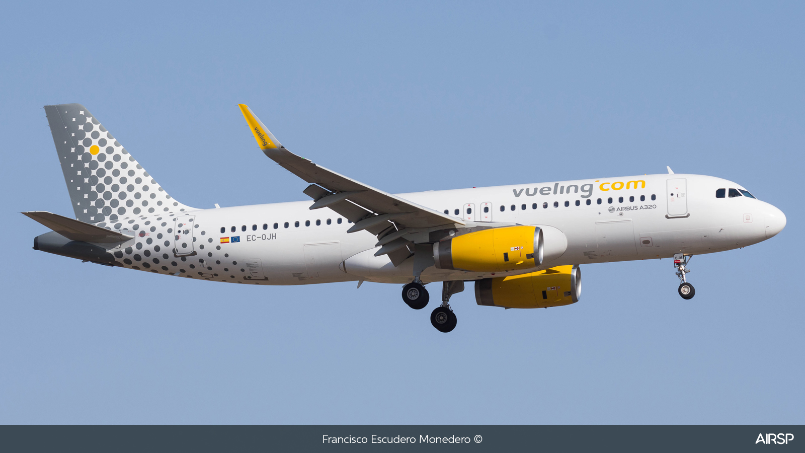 Vueling  Airbus A320  EC-OJH