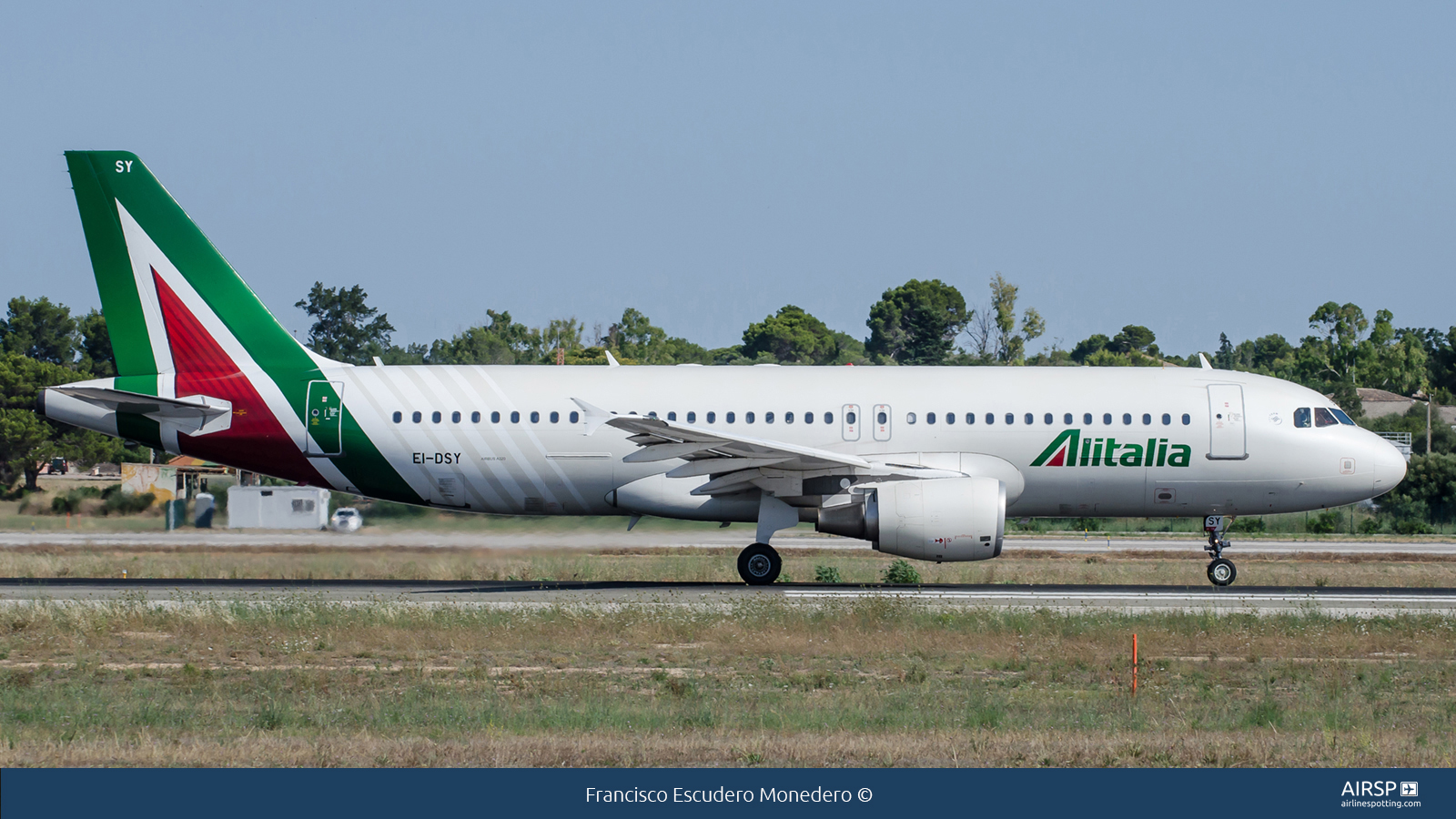 Alitalia  Airbus A320  EI-DSY