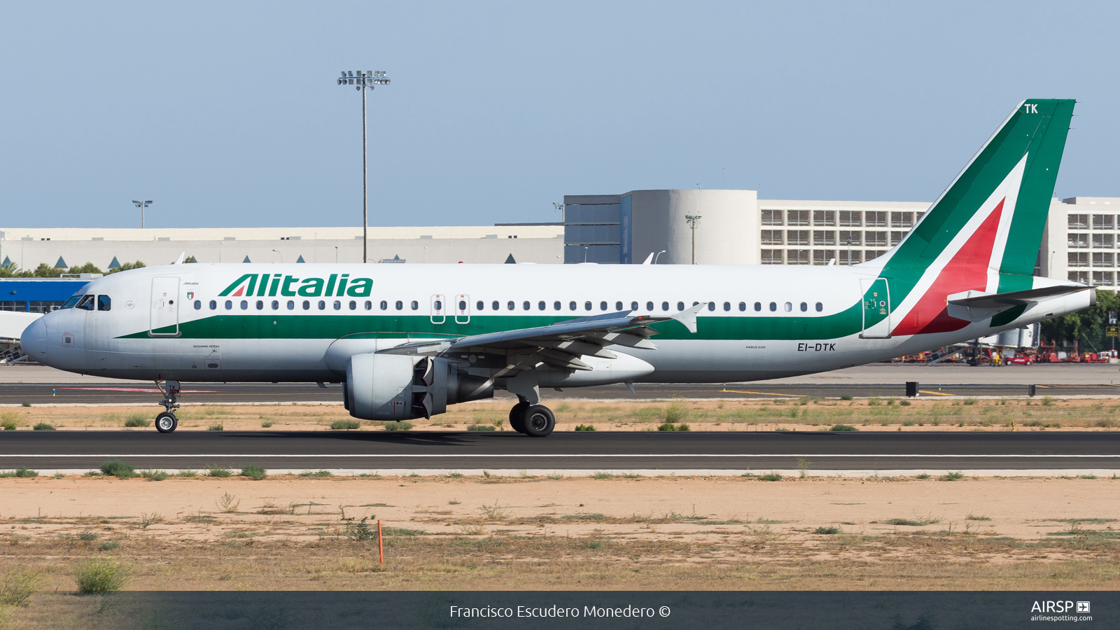 Alitalia  Airbus A320  EI-DTK
