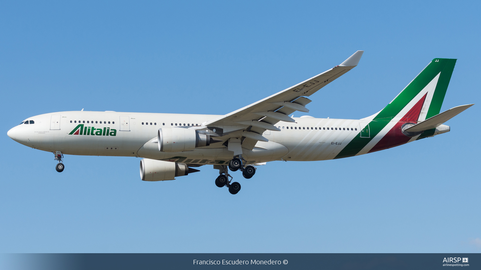 Alitalia  Airbus A330-200  EI-EJJ
