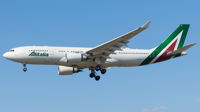 Alitalia Airbus A330-200