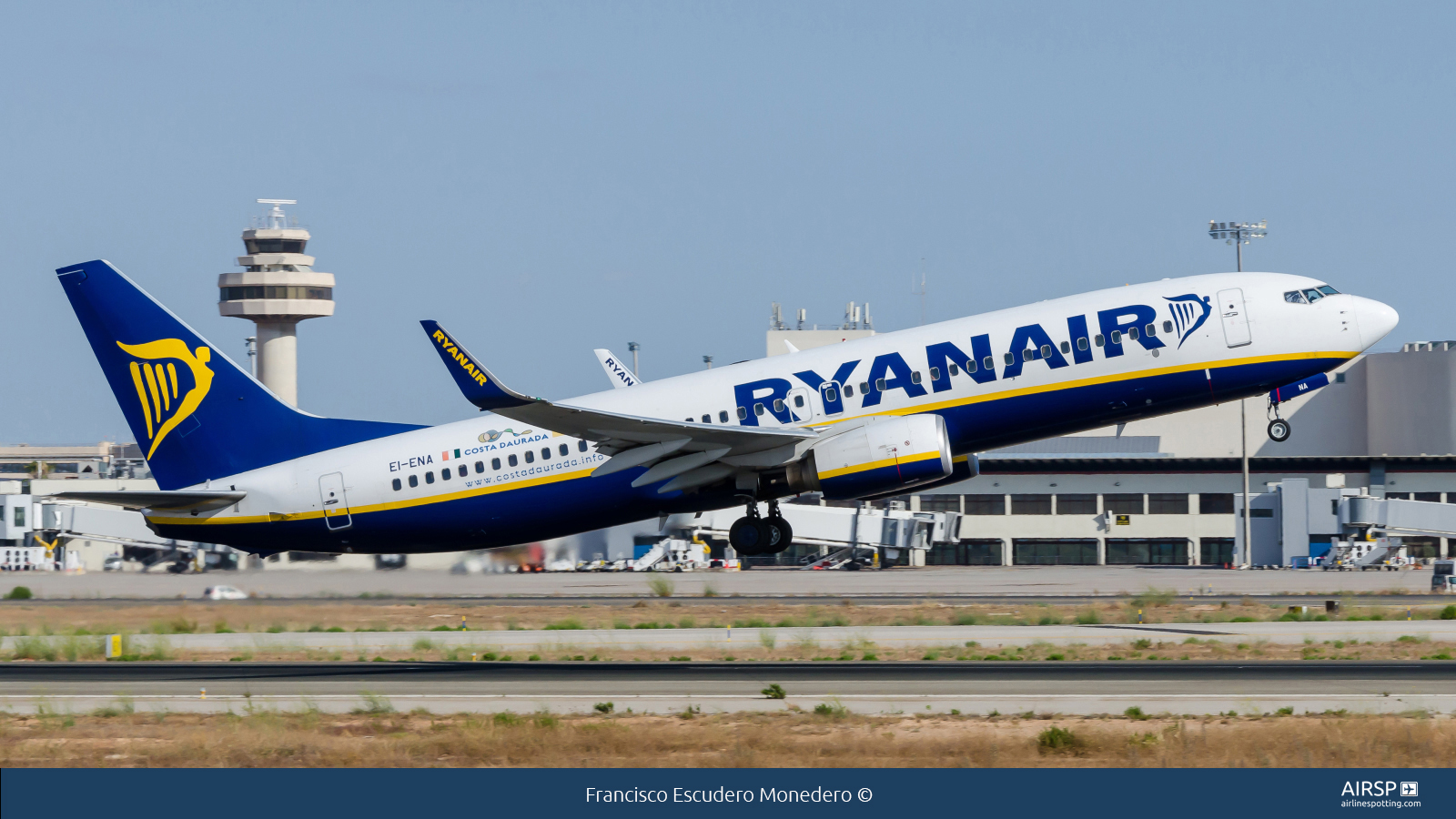 Ryanair  Boeing 737-800  EI-ENA