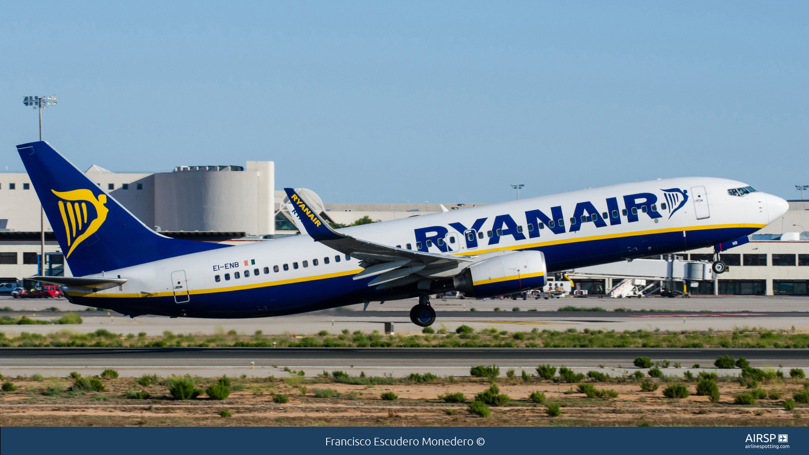 Ryanair  Boeing 737-800  EI-ENB