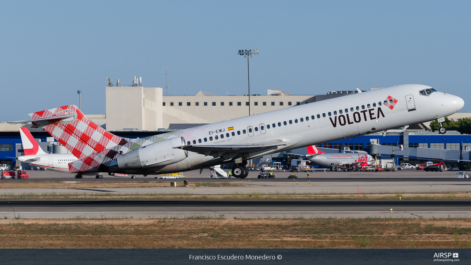 Volotea  Boeing 717  EI-EWJ