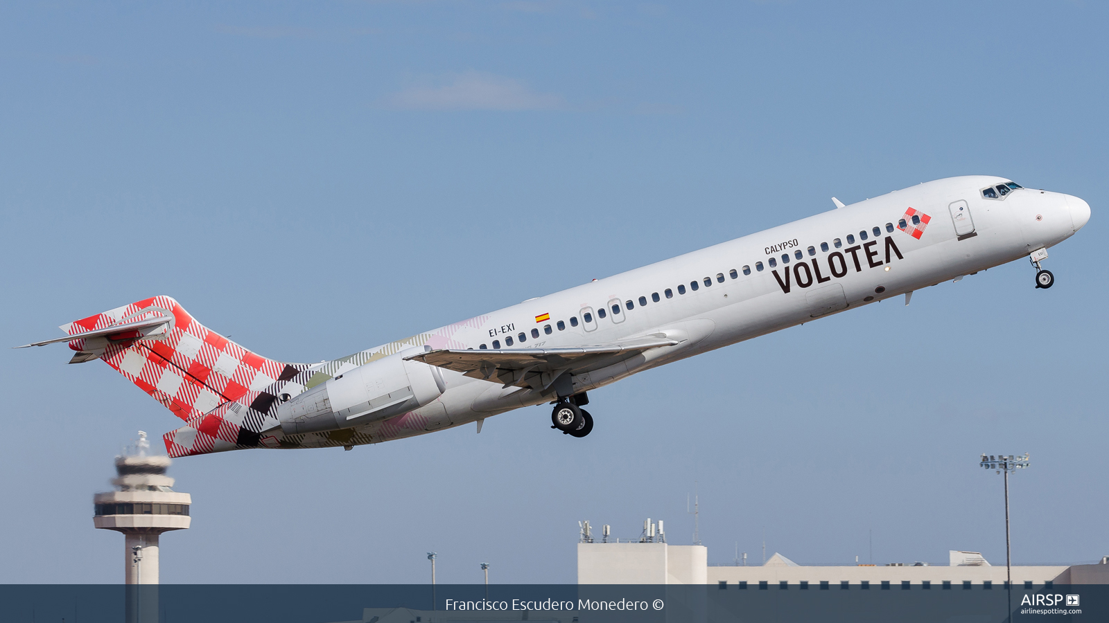 Volotea  Boeing 717  EI-EXI