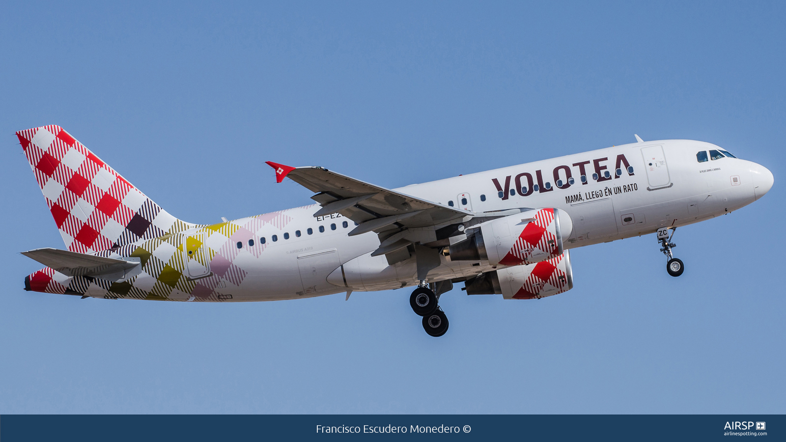 Volotea  Airbus A319  EI-EZC