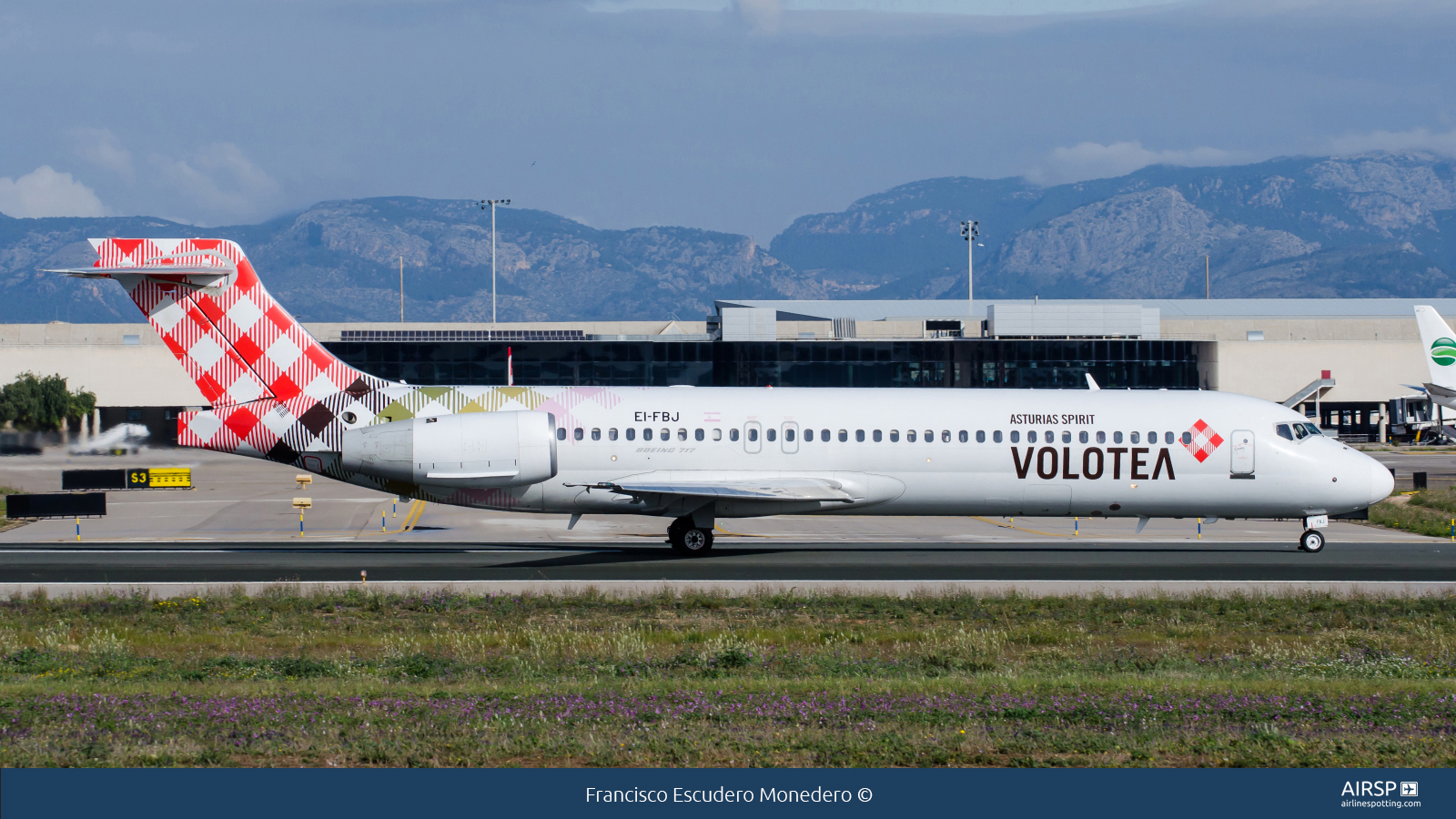 Volotea  Boeing 717  EI-FBJ