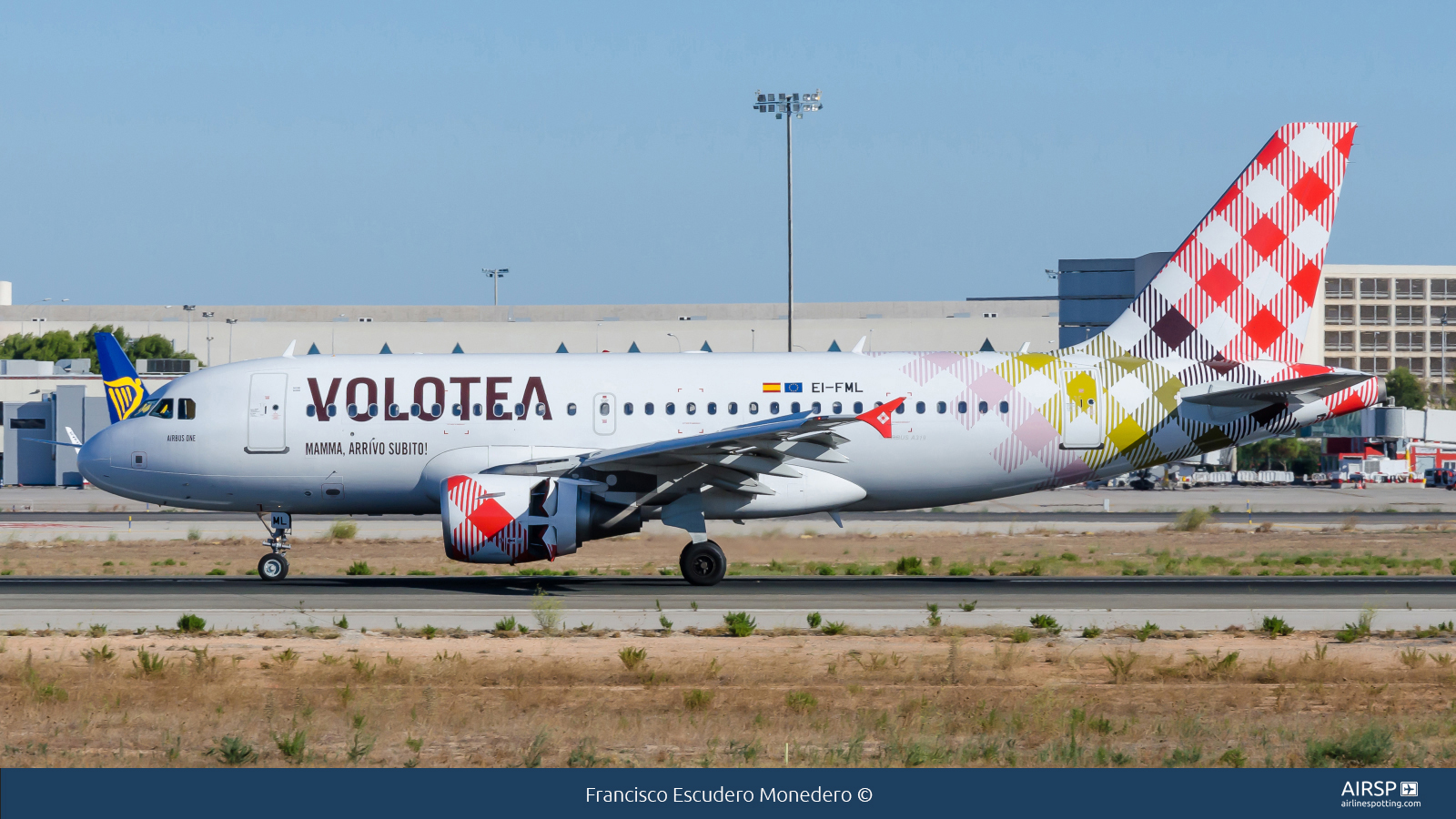 Volotea  Airbus A319  EI-FML