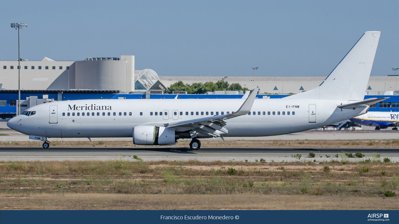 Meridiana  Boeing 737-800  EI-FNW