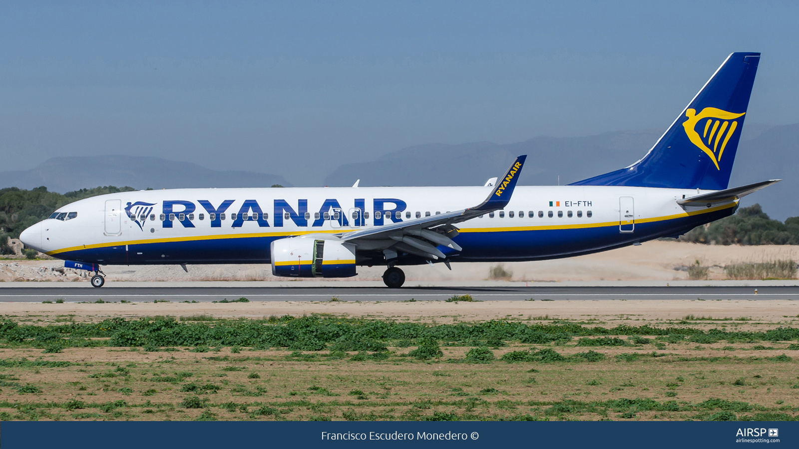 Ryanair  Boeing 737-800  EI-FTH