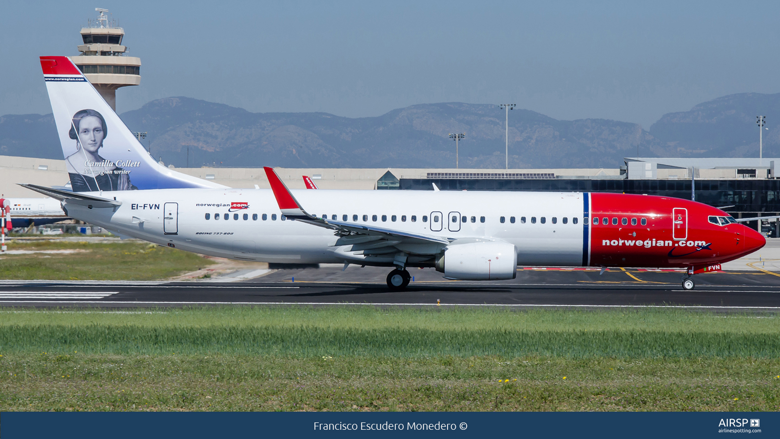 Norwegian  Boeing 737-800  EI-FVN