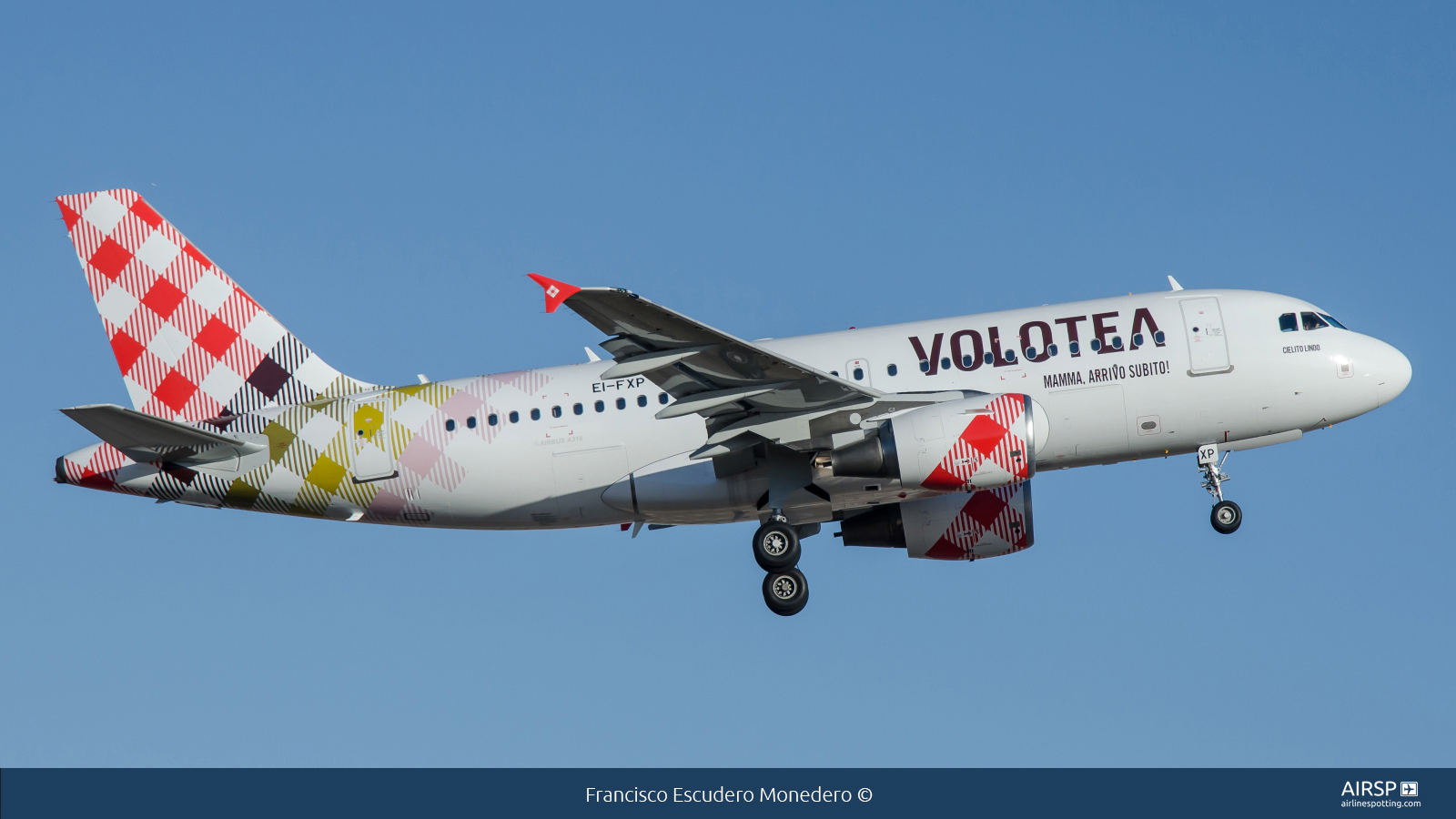 Volotea  Airbus A319  EI-FXP