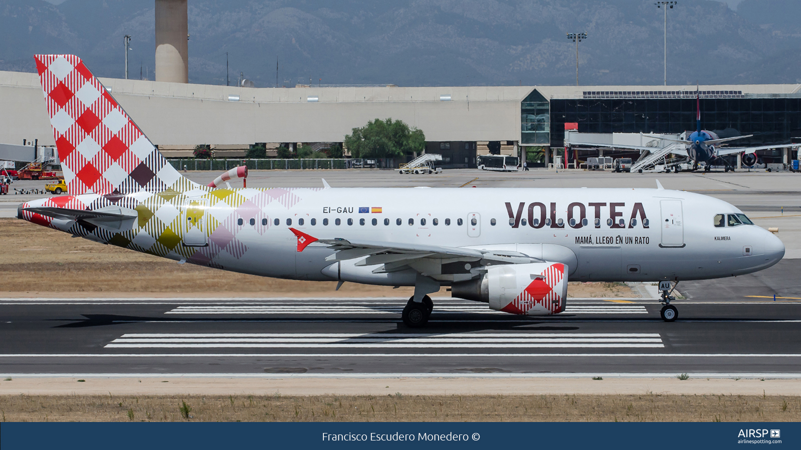 Volotea  Airbus A319  EI-GAU