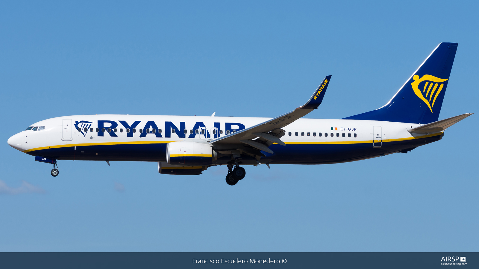 Ryanair  Boeing 737-800  EI-GJP