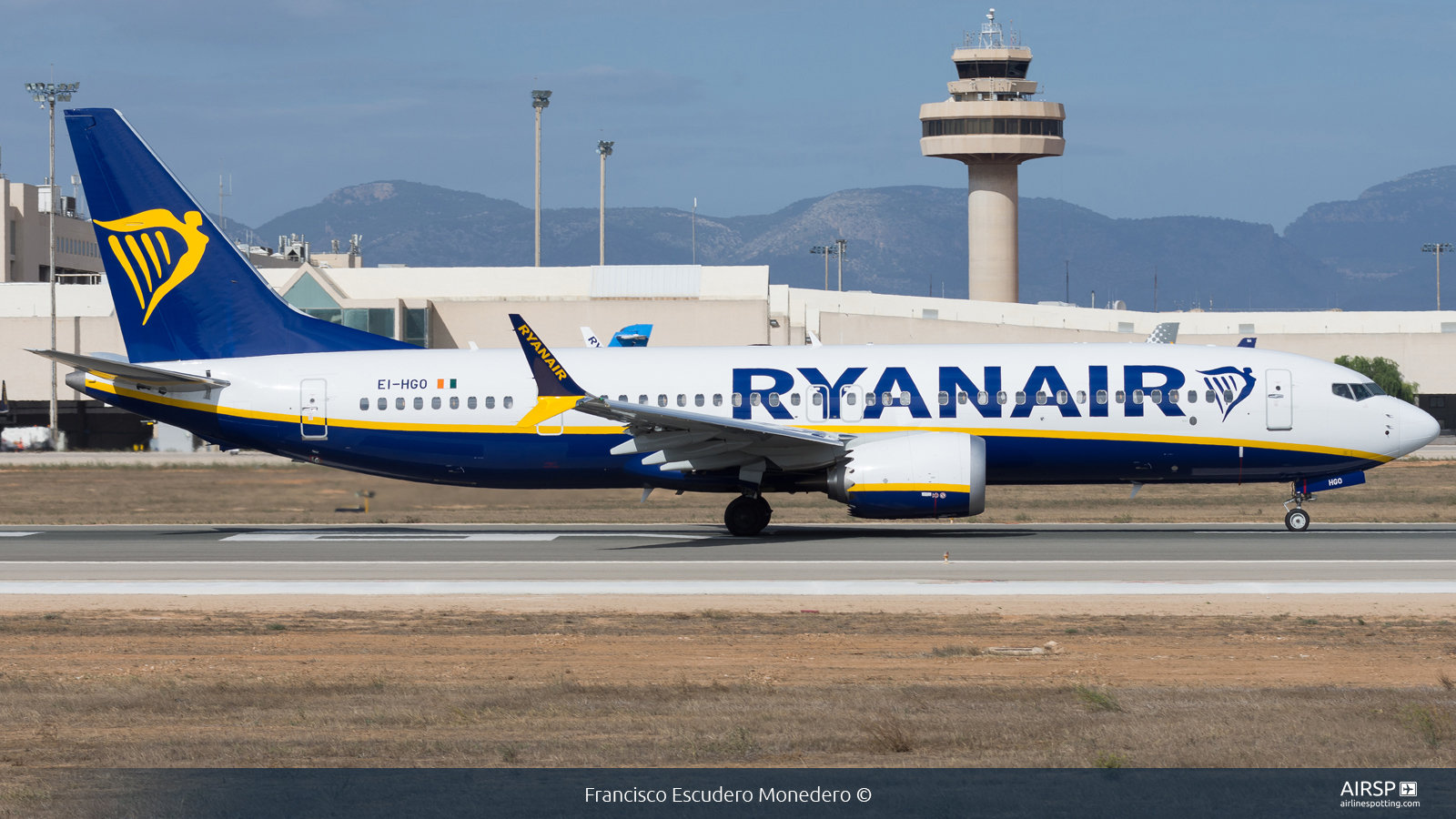Ryanair  Boeing 737 Max 8  EI-HGO