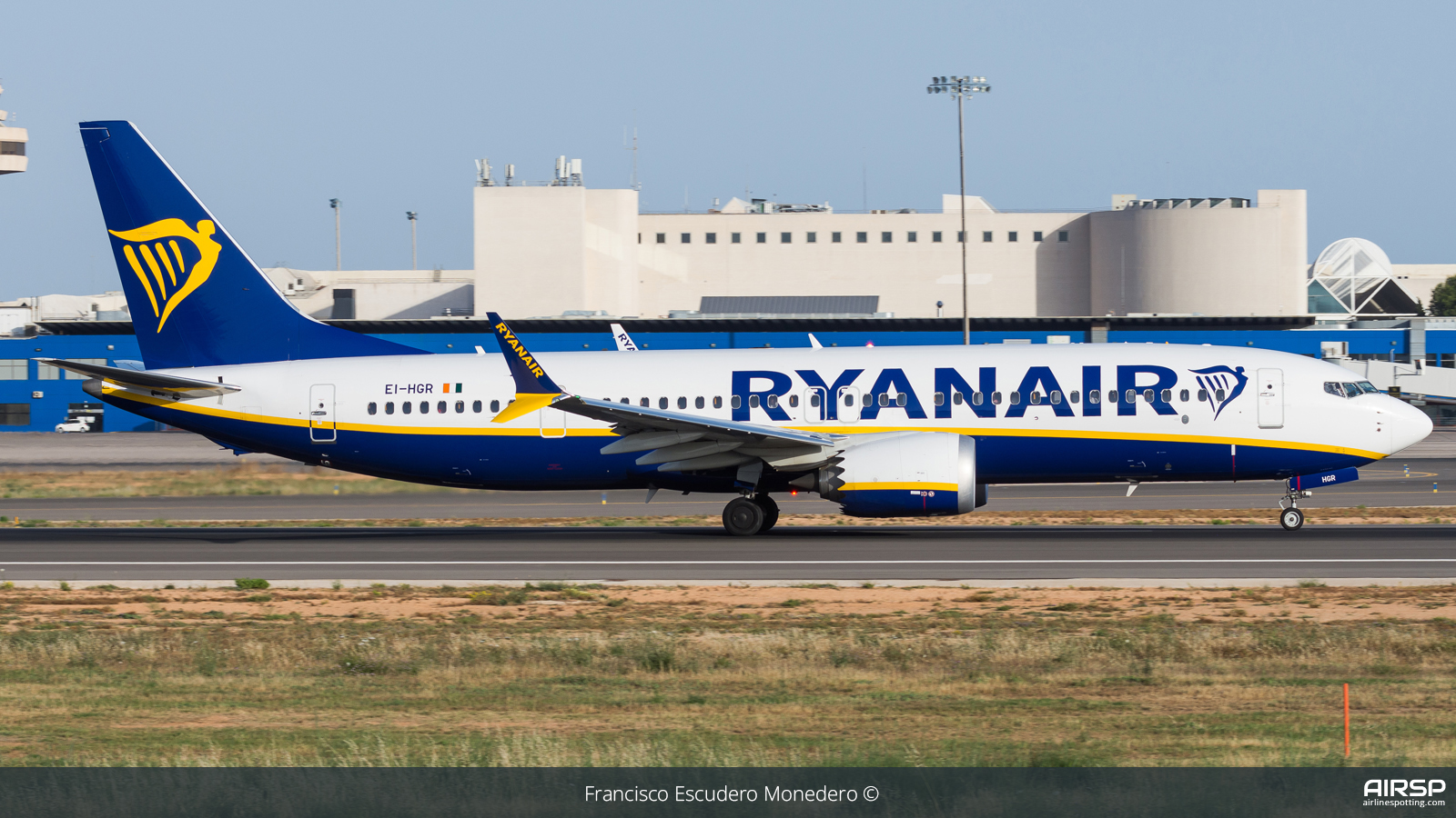 Ryanair  Boeing 737 Max 8  EI-HGR