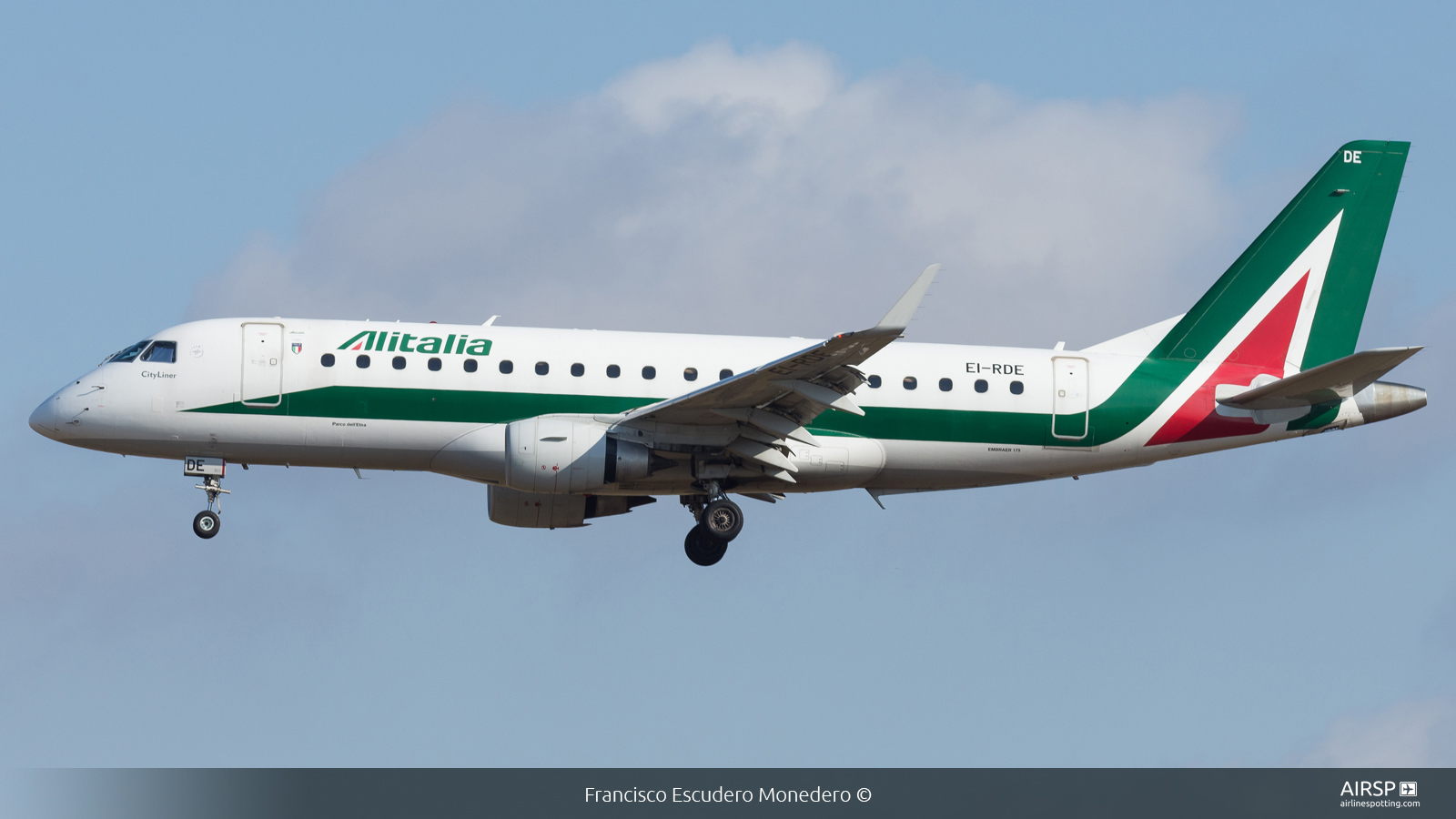 Alitalia Cityliner  Embraer E175  EI-RDE