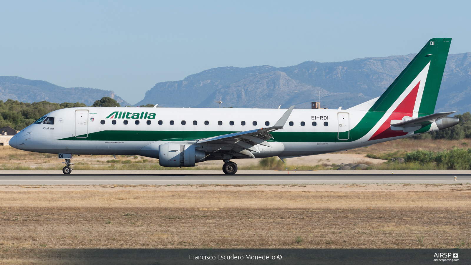 Alitalia Cityliner  Embraer E175  EI-RDI