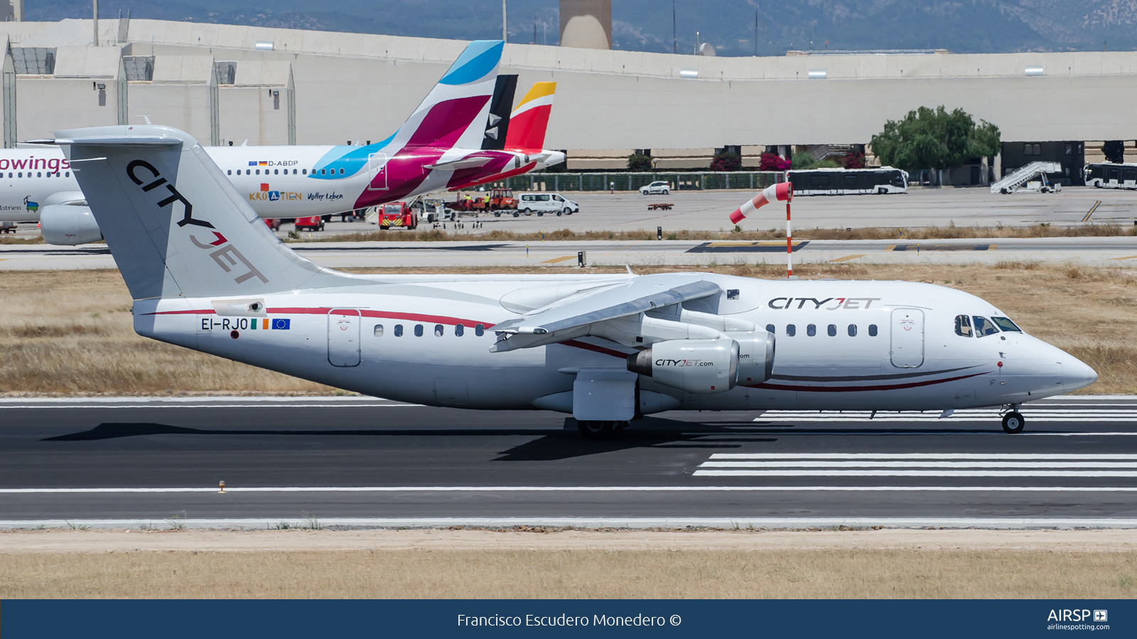 Cityjet  Avro RJ-85  EI-RJO