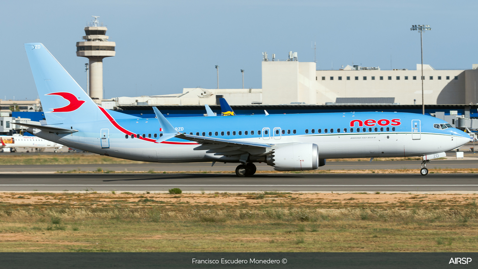 Neos  Boeing 737 Max 8  EI-RZD