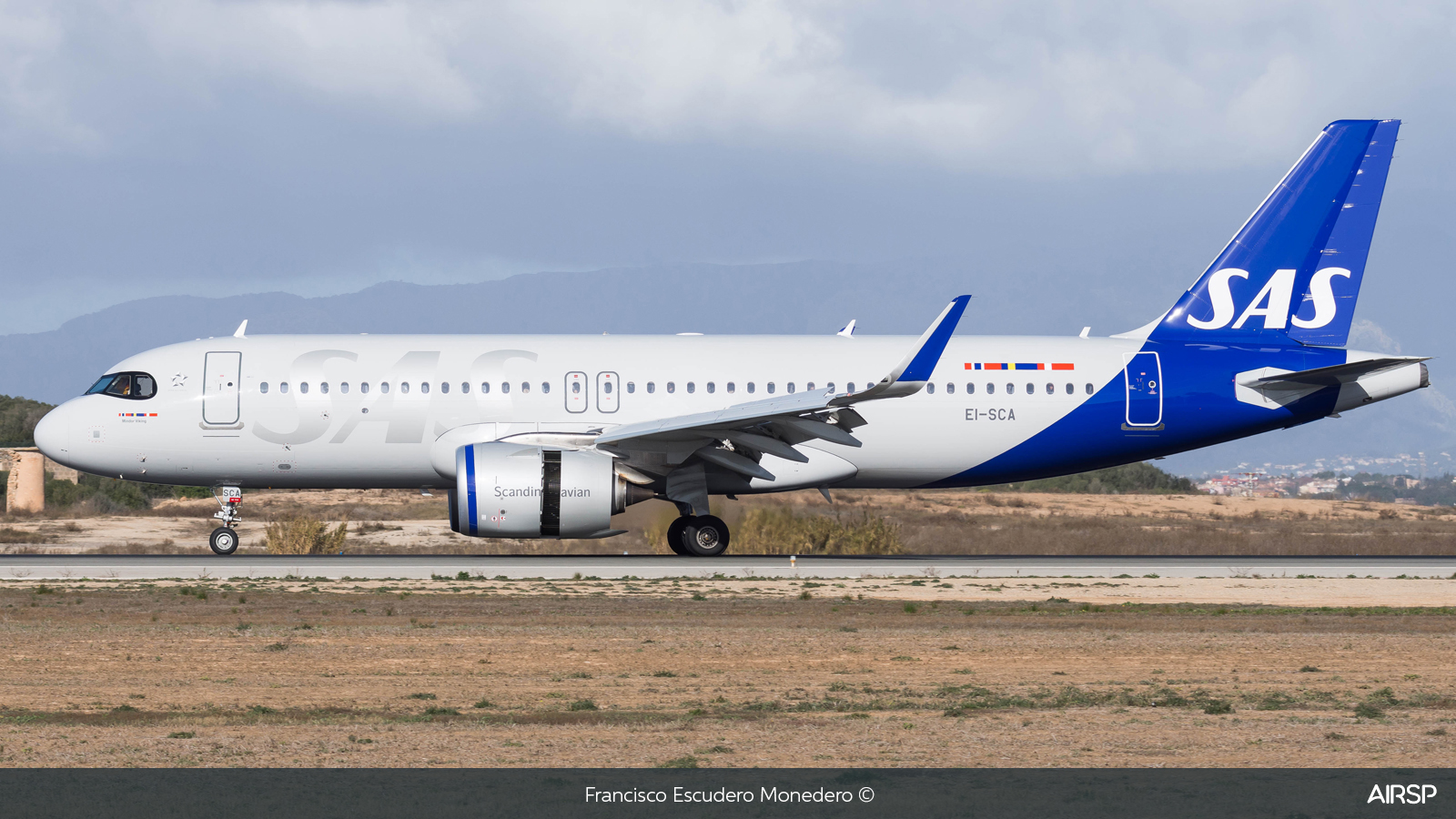 SAS Scandinavian Airlines  Airbus A320neo  EI-SCA