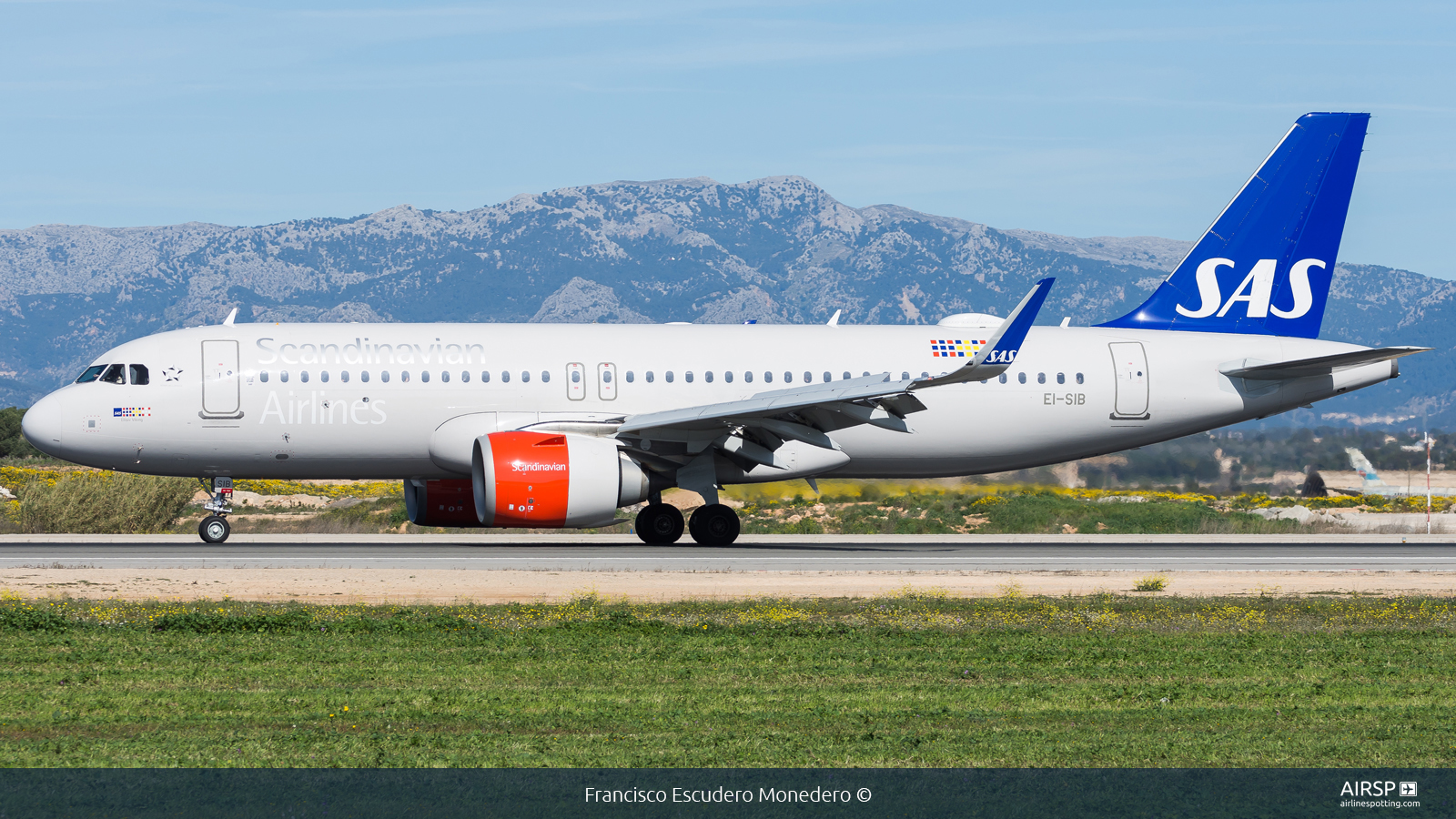SAS Scandinavian Airlines  Airbus A320neo  EI-SIB