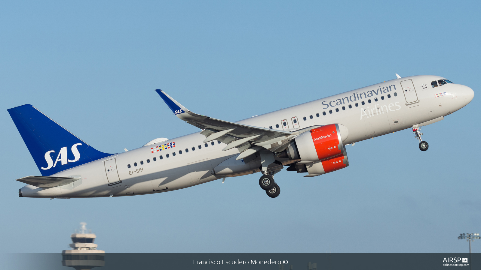 SAS Scandinavian Airlines  Airbus A320neo  EI-SIH