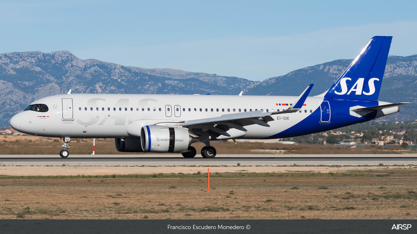 SAS Scandinavian Airlines  Airbus A320neo  EI-SIK