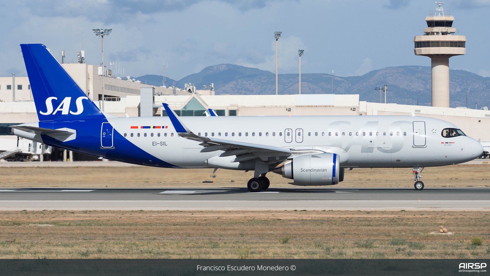 SAS Scandinavian Airlines  Airbus A320neo  EI-SIL