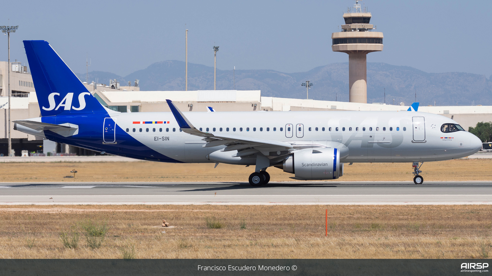 SAS Scandinavian Airlines  Airbus A320neo  EI-SIN