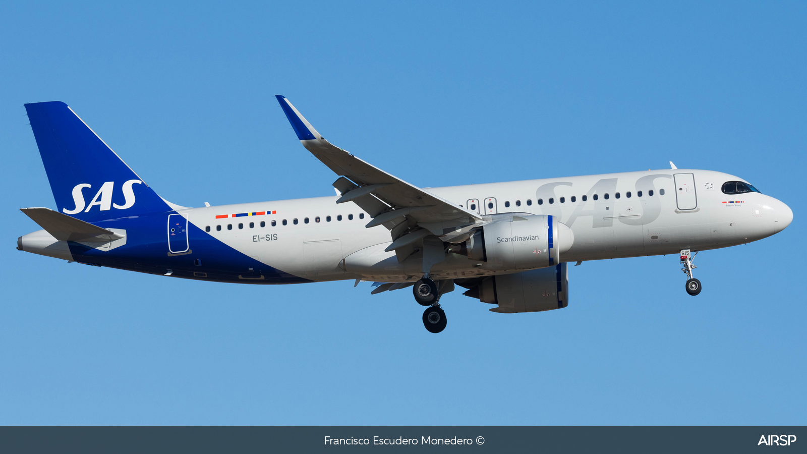 SAS Scandinavian Airlines  Airbus A320neo  EI-SIS