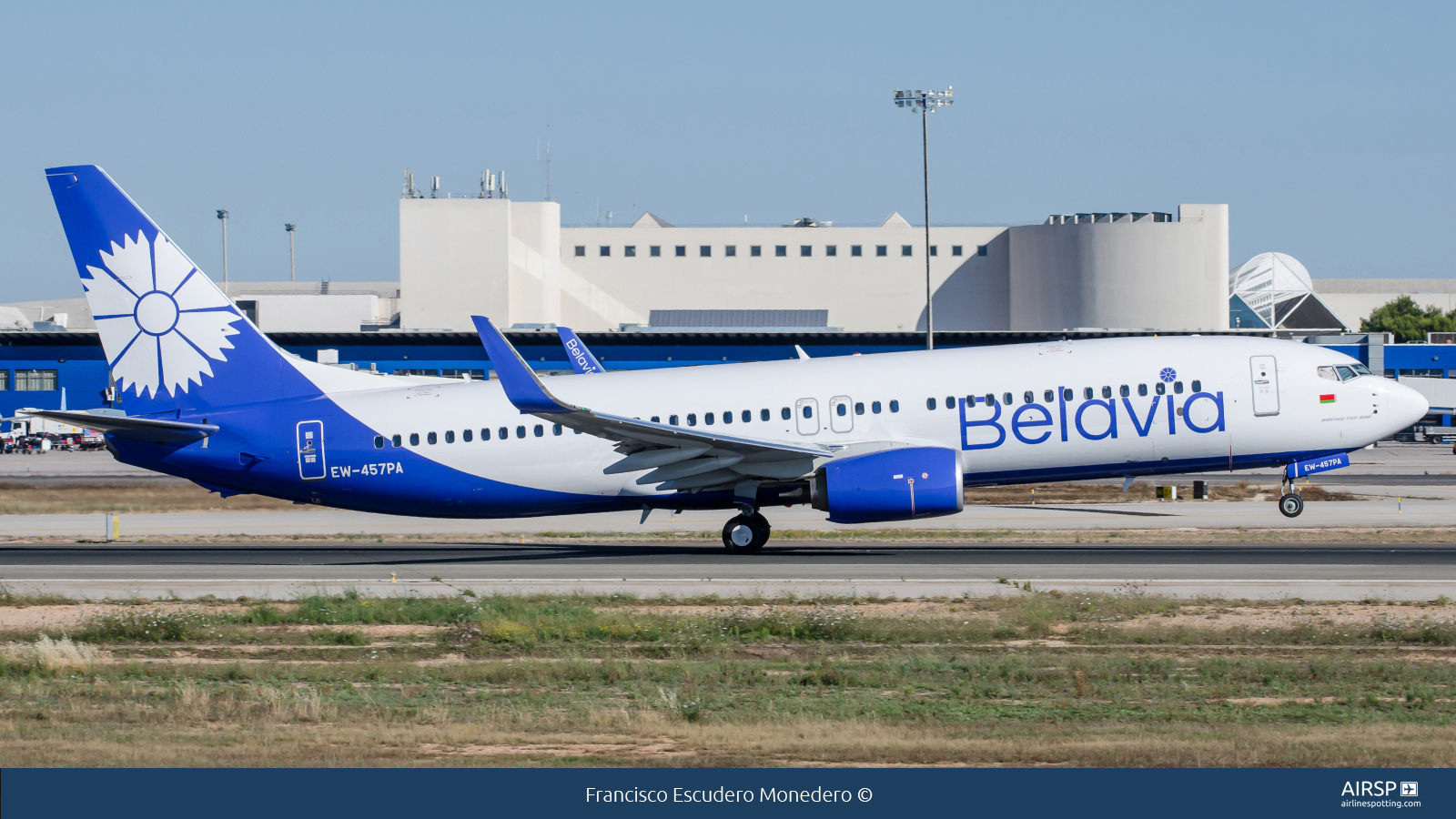 Belavia  Boeing 737-800  EW-457PA