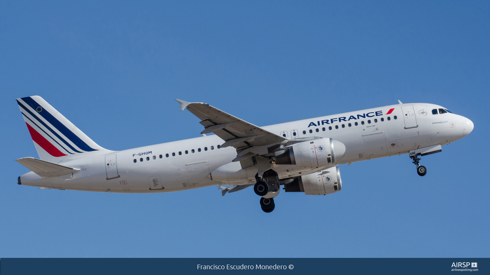 Air France  Airbus A320  F-GHQM