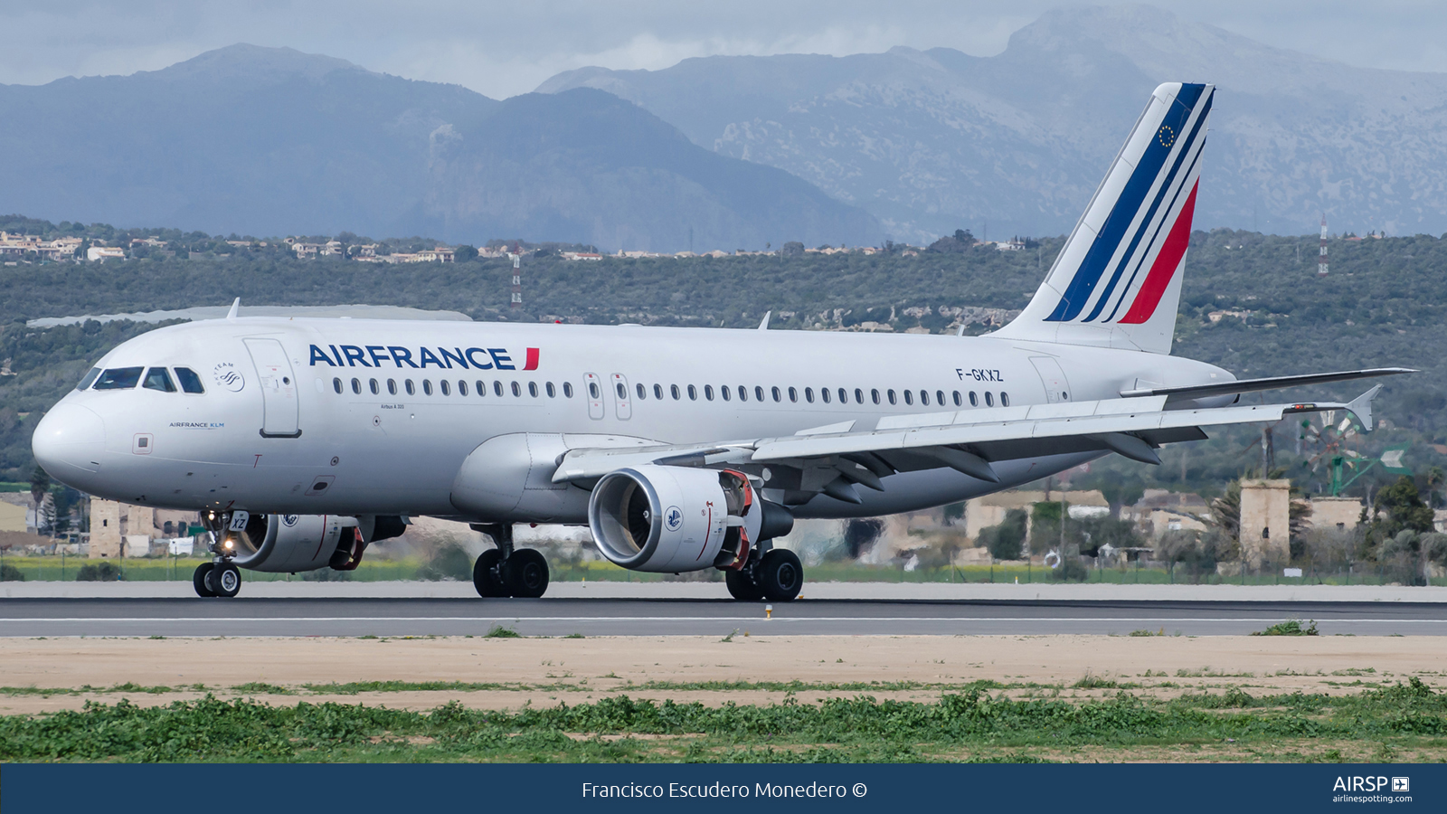 Air France  Airbus A320  F-GKXZ