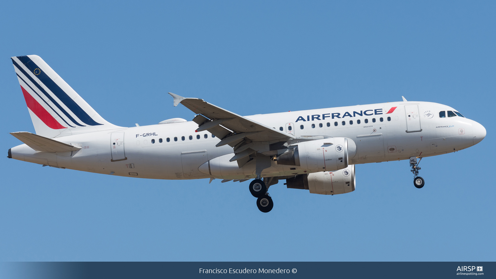 Air France  Airbus A319  F-GRHL