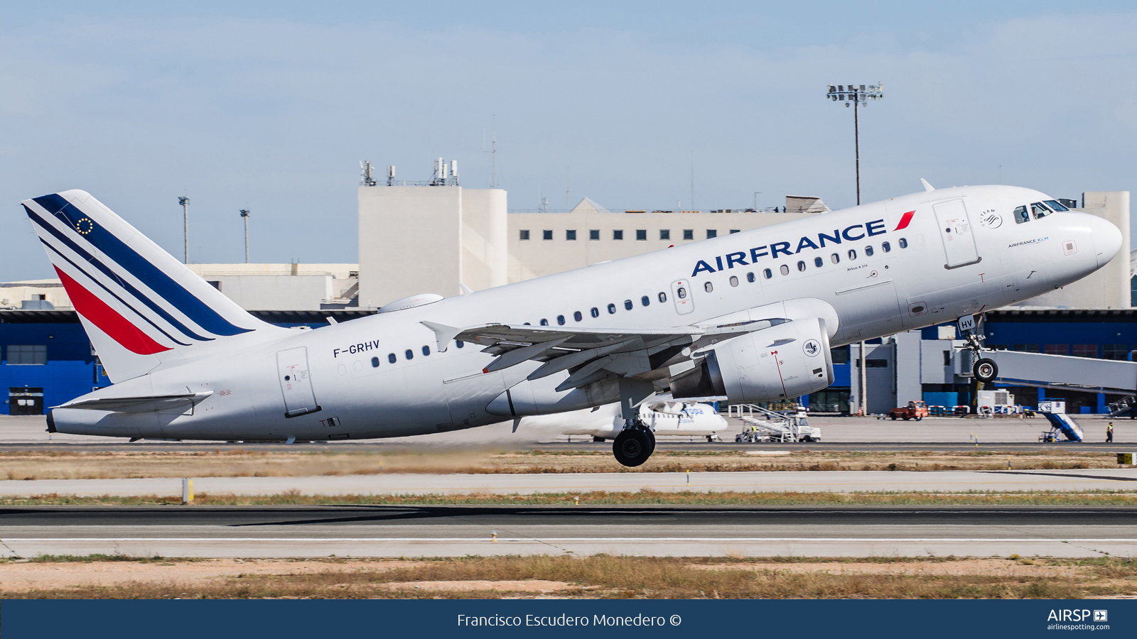 Air France  Airbus A319  F-GRHV