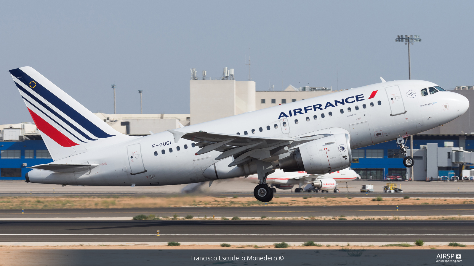 Air France  Airbus A318  F-GUGI