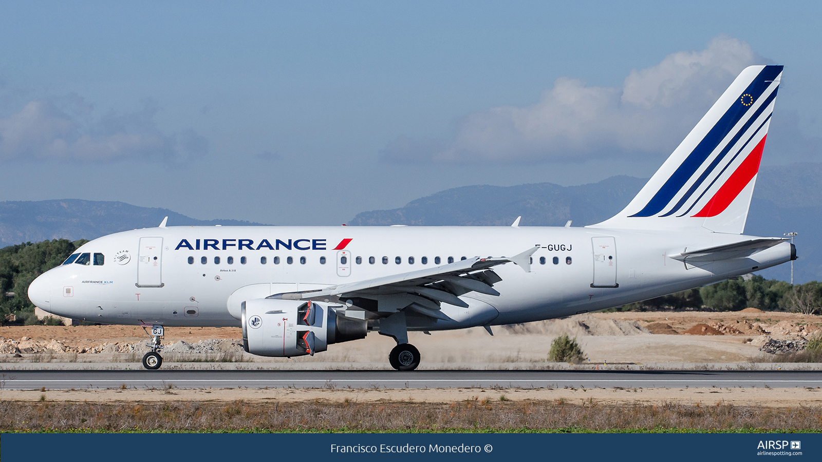 Air France  Airbus A318  F-GUGJ