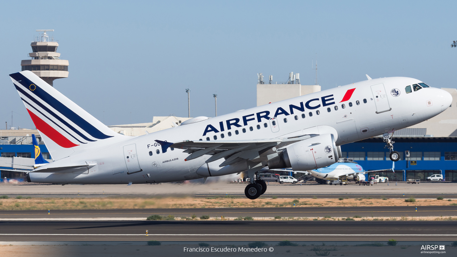 Air France  Airbus A318  F-GUGQ