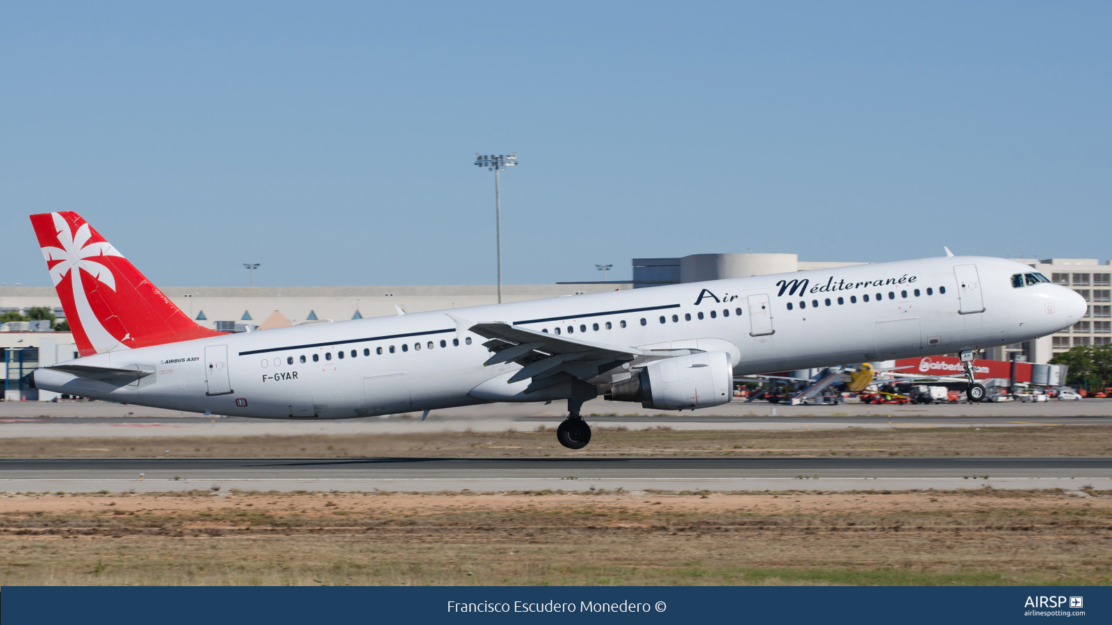Air Mediterranee  Airbus A321  F-GYAR