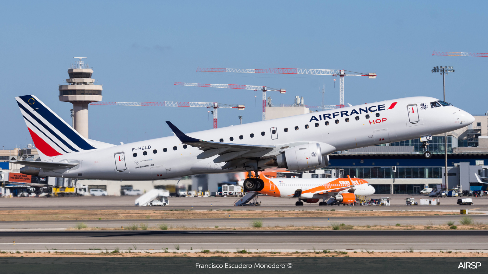 Air France Hop  Embraer E190  F-HBLD