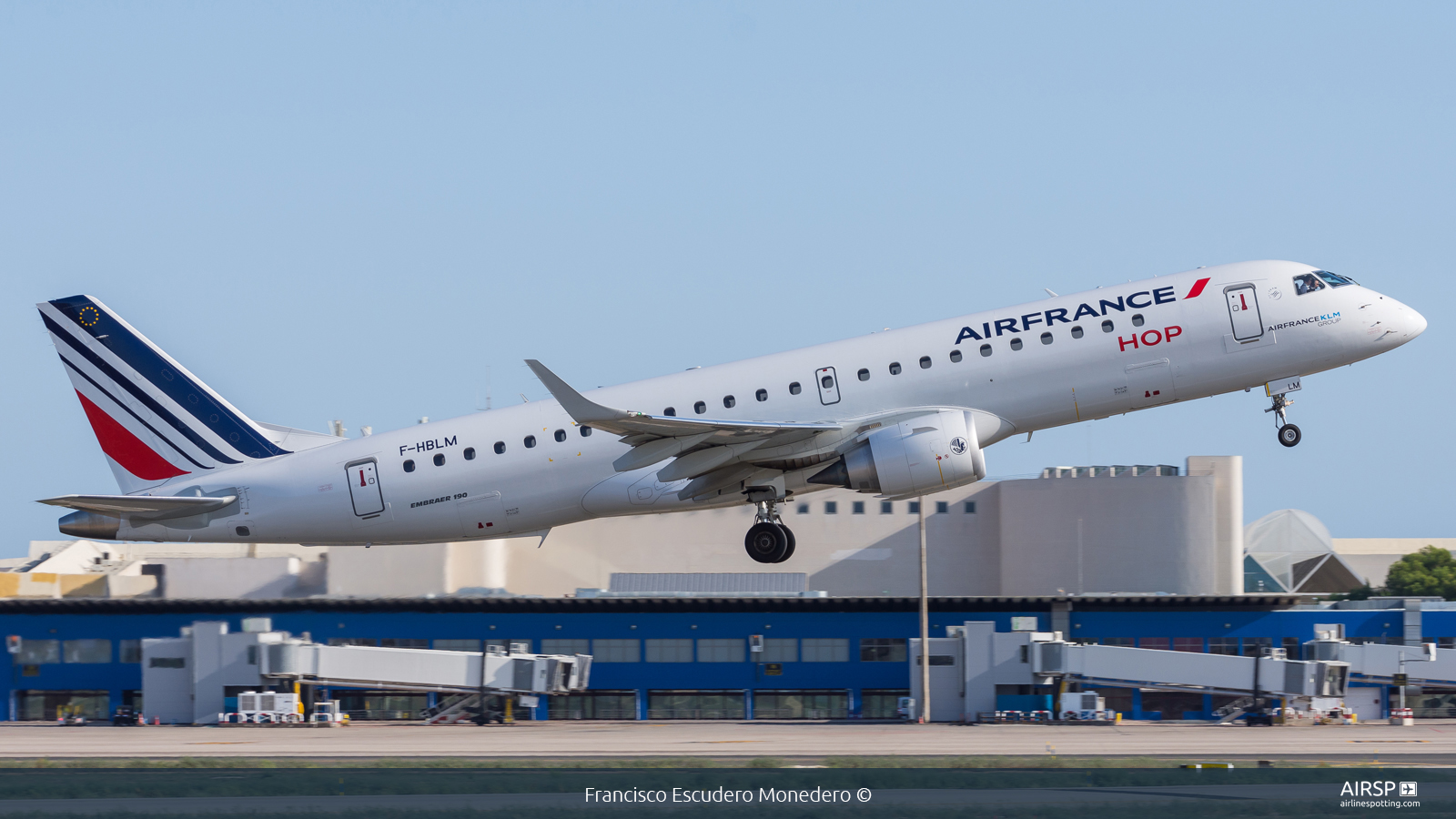 Air France Hop  Embraer E190  F-HBLM