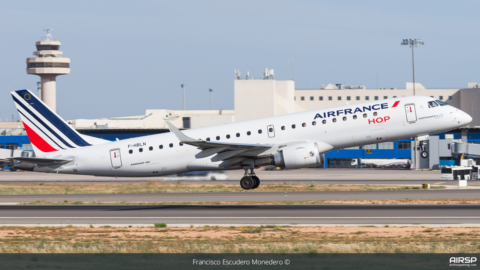 Air France Hop  Embraer E190  F-HBLN