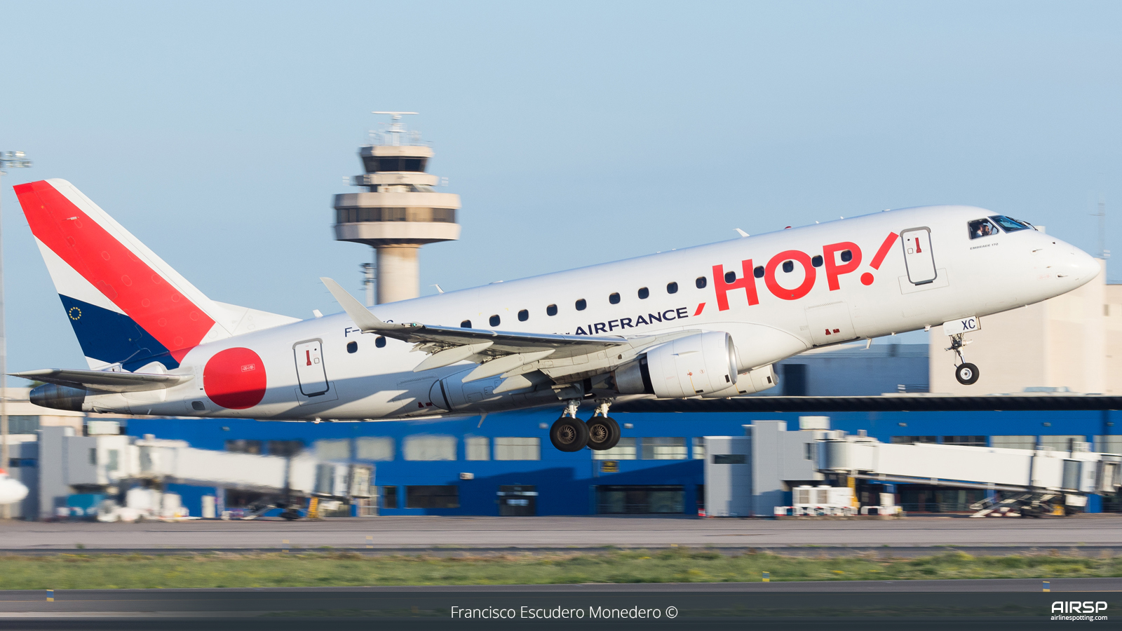 HOP!  Embraer E170  F-HBXC