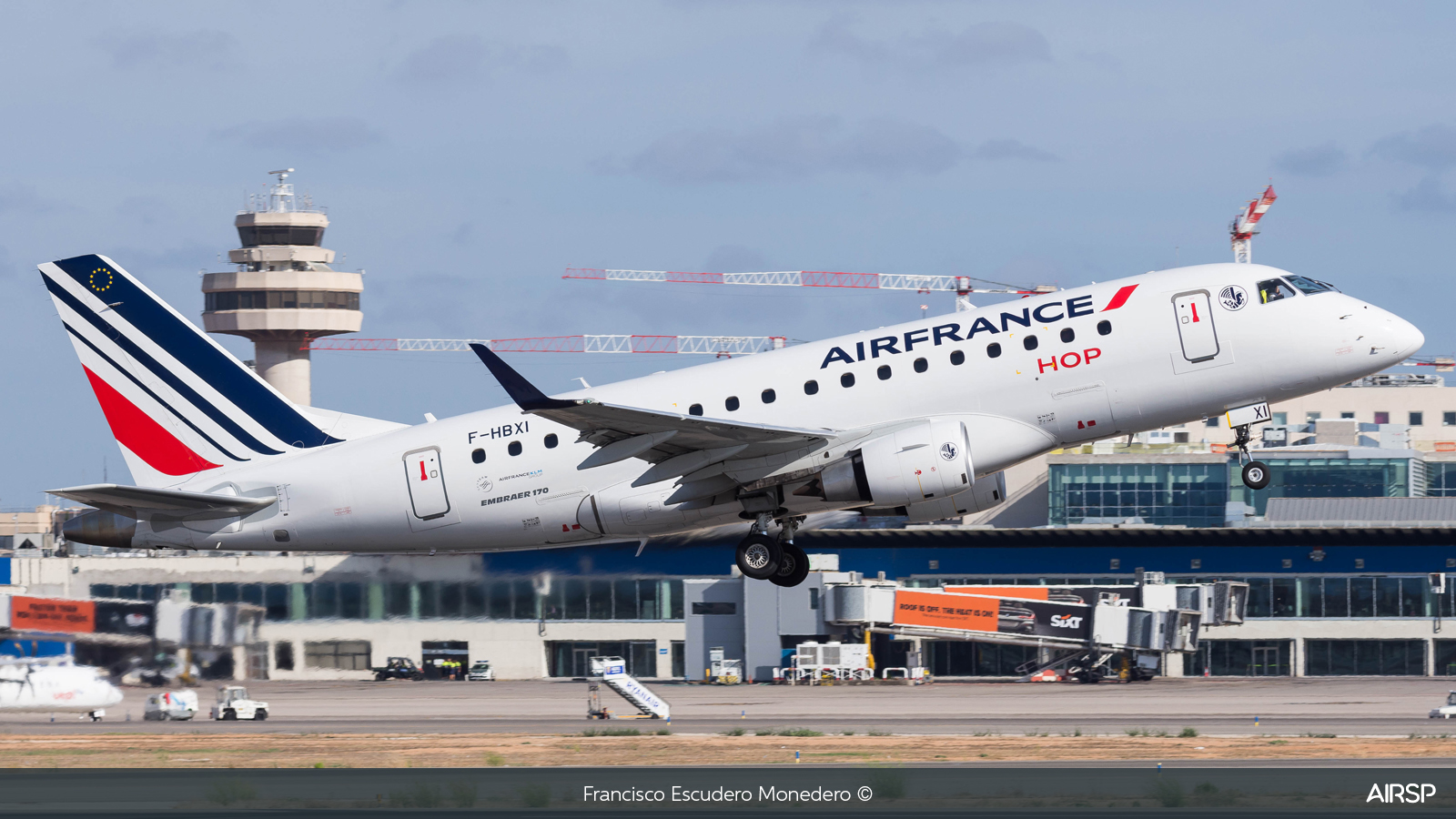 Air France Hop  Embraer E170  F-HBXI