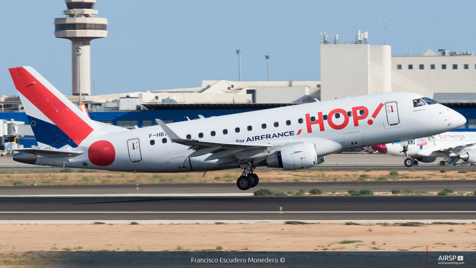 HOP!  Embraer E170  F-HBXK