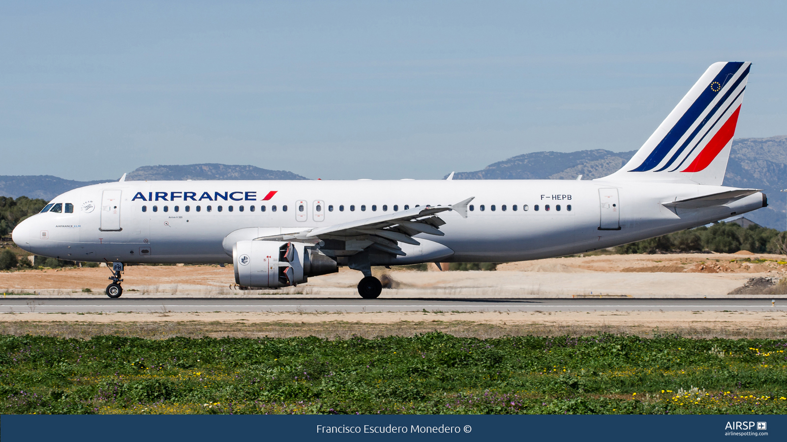 Air France  Airbus A320  F-HEPB