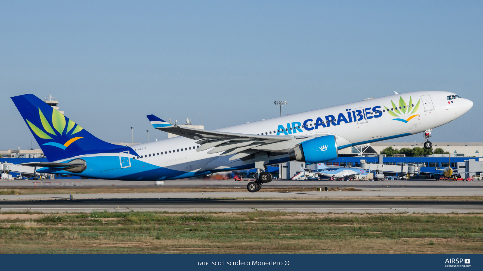 Air Caraibes  Airbus A330-200  F-HHUB