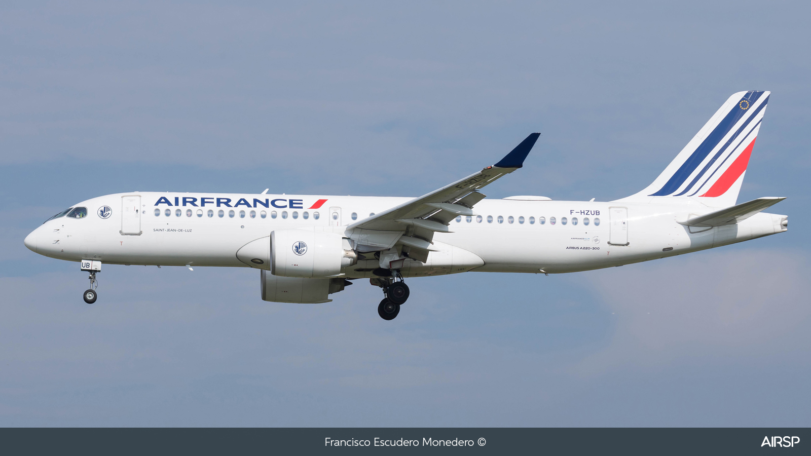Air France  Airbus A220-300  F-HZUB