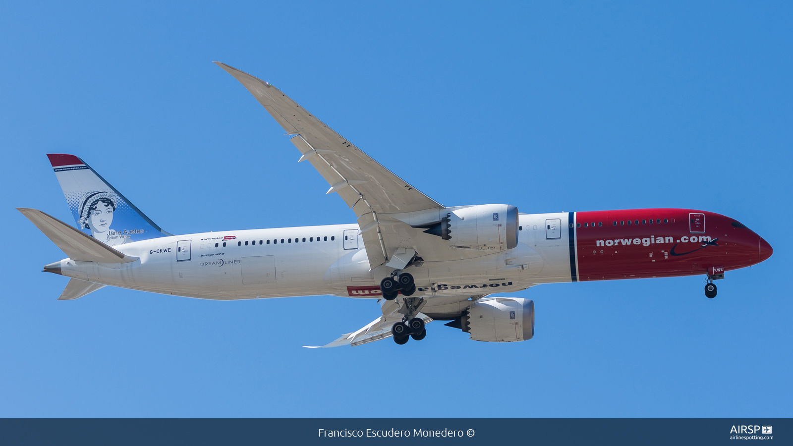 Norwegian  Boeing 787-9  G-CKWE